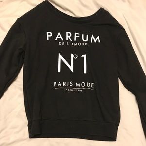 Black sweat shirt